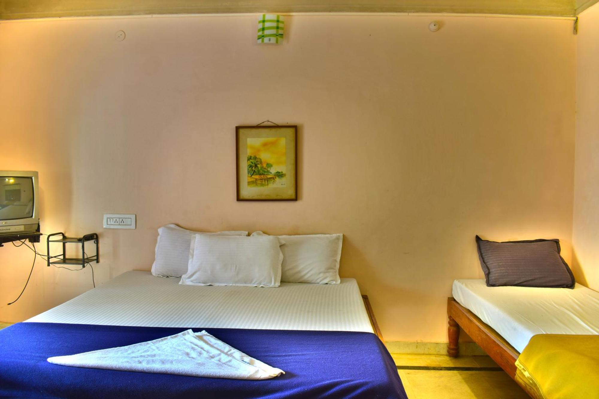 Jains Royal Palace Resorts Йелагери Экстерьер фото