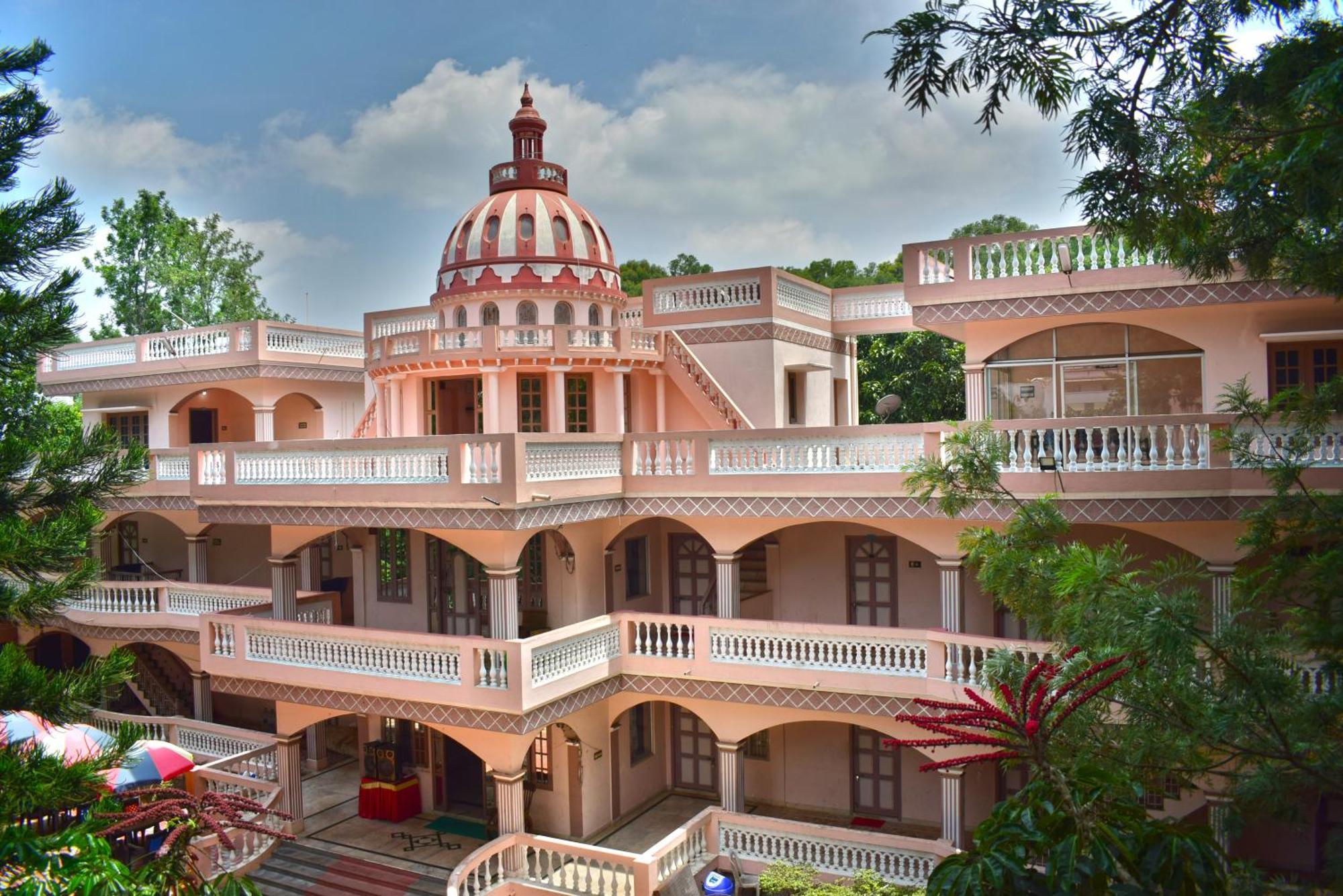 Jains Royal Palace Resorts Йелагери Экстерьер фото