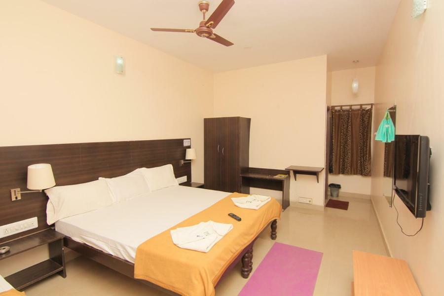 Jains Royal Palace Resorts Йелагери Экстерьер фото